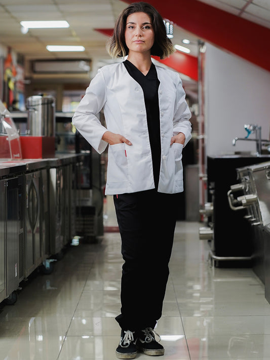 Delantal 1° año Logo Bordado Mujer Paris - Convenio UDD 2026 ODONTOLOGIA