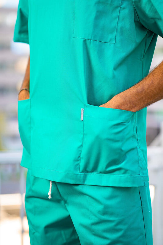 Blusón Escote V Hombre verde clínico