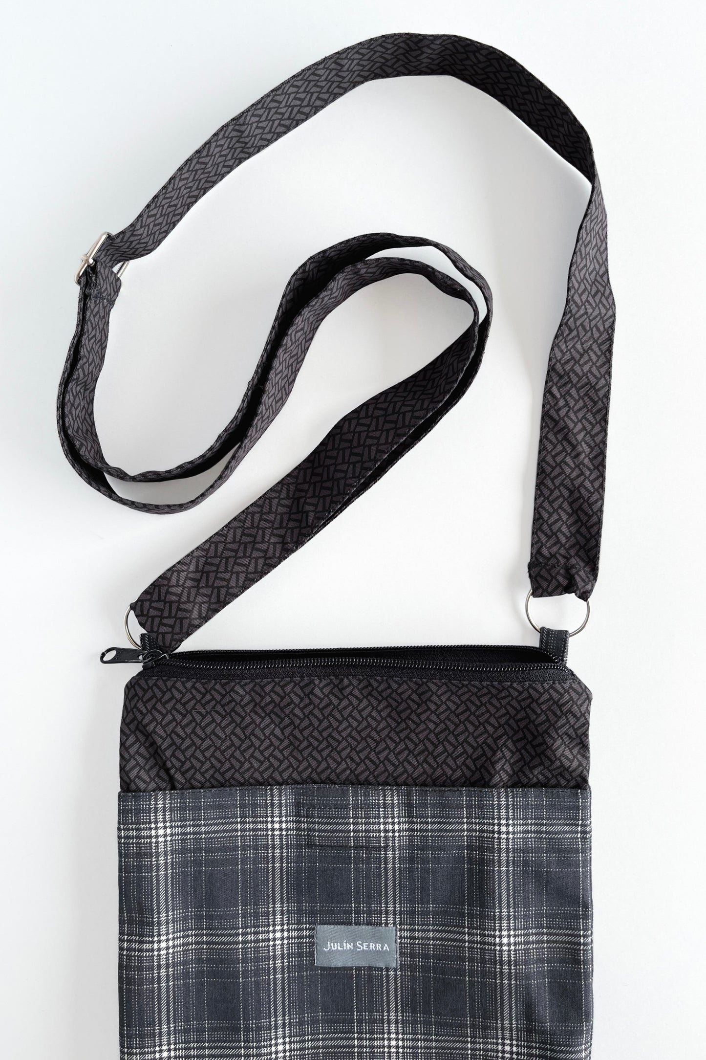 Carterita Escocés Negro Mosaico Gris – Edición Artesanal Julin Serra