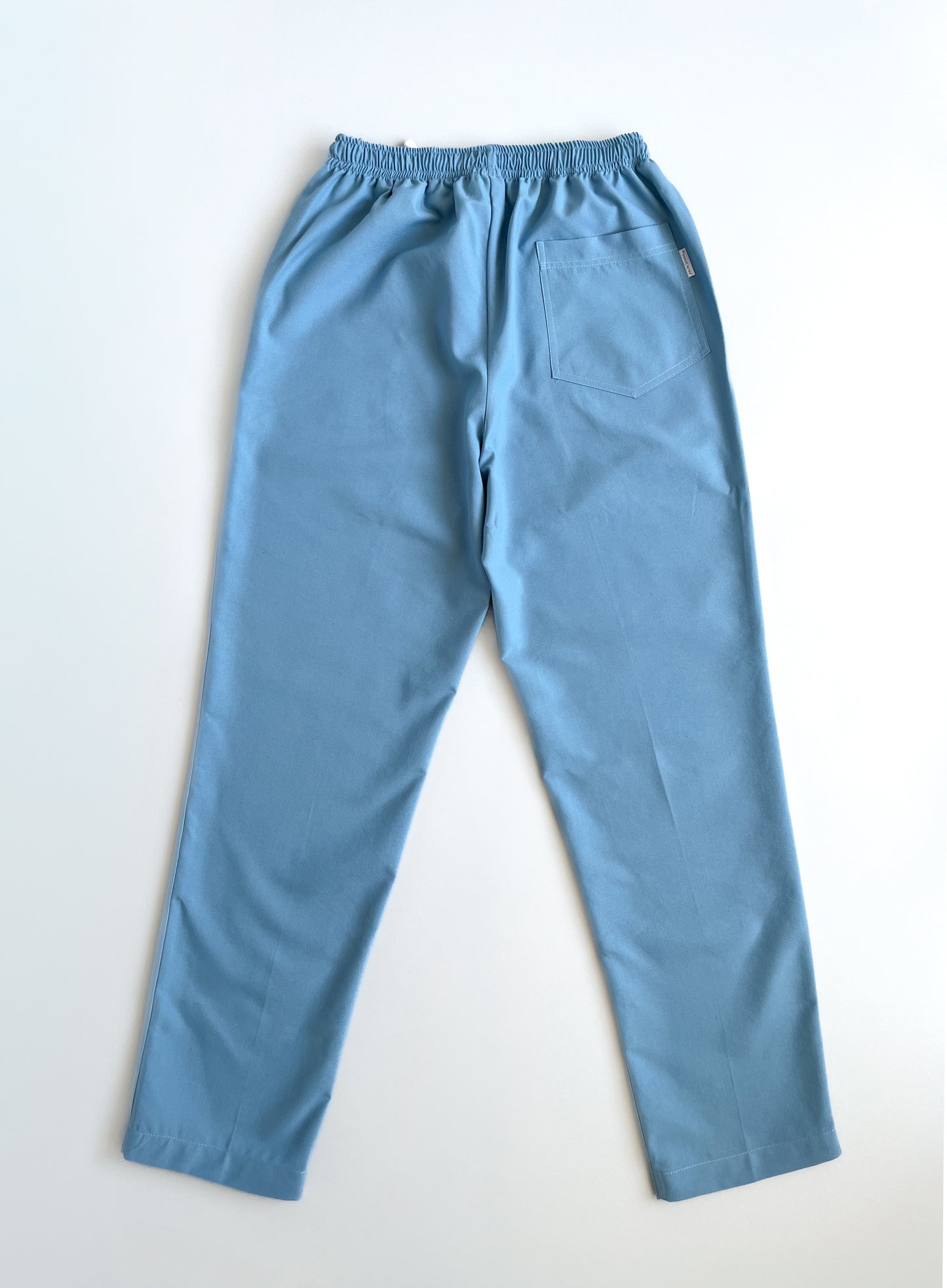 Conjunto Alemán Scrub y Pantalón celeste