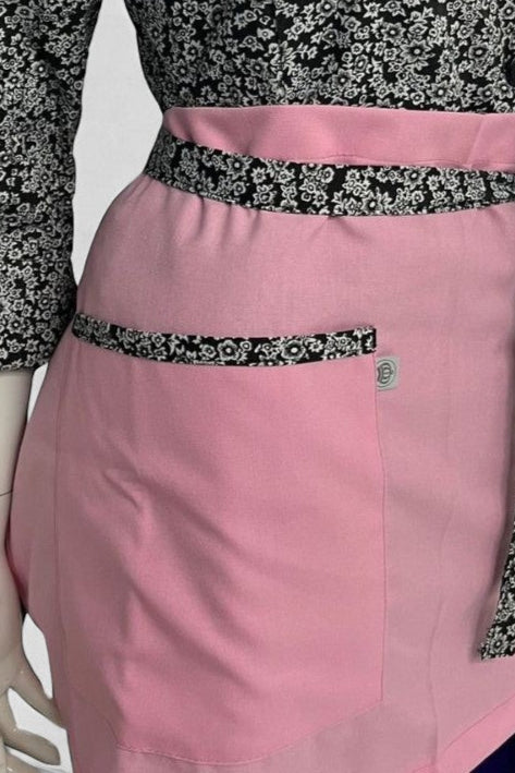 Mandil/Paño Cintura SENA rosado con adornos de flores negras E38