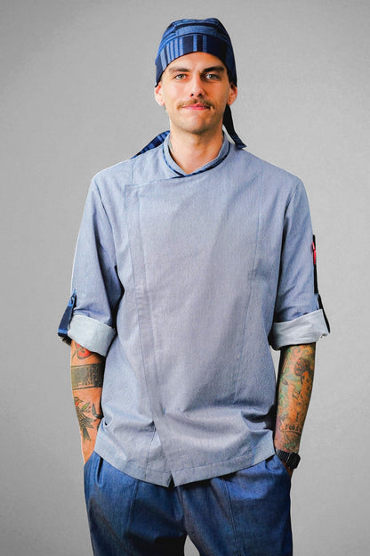 Chaqueta Harley en mezclilla delgada azul y aplicación denim listado