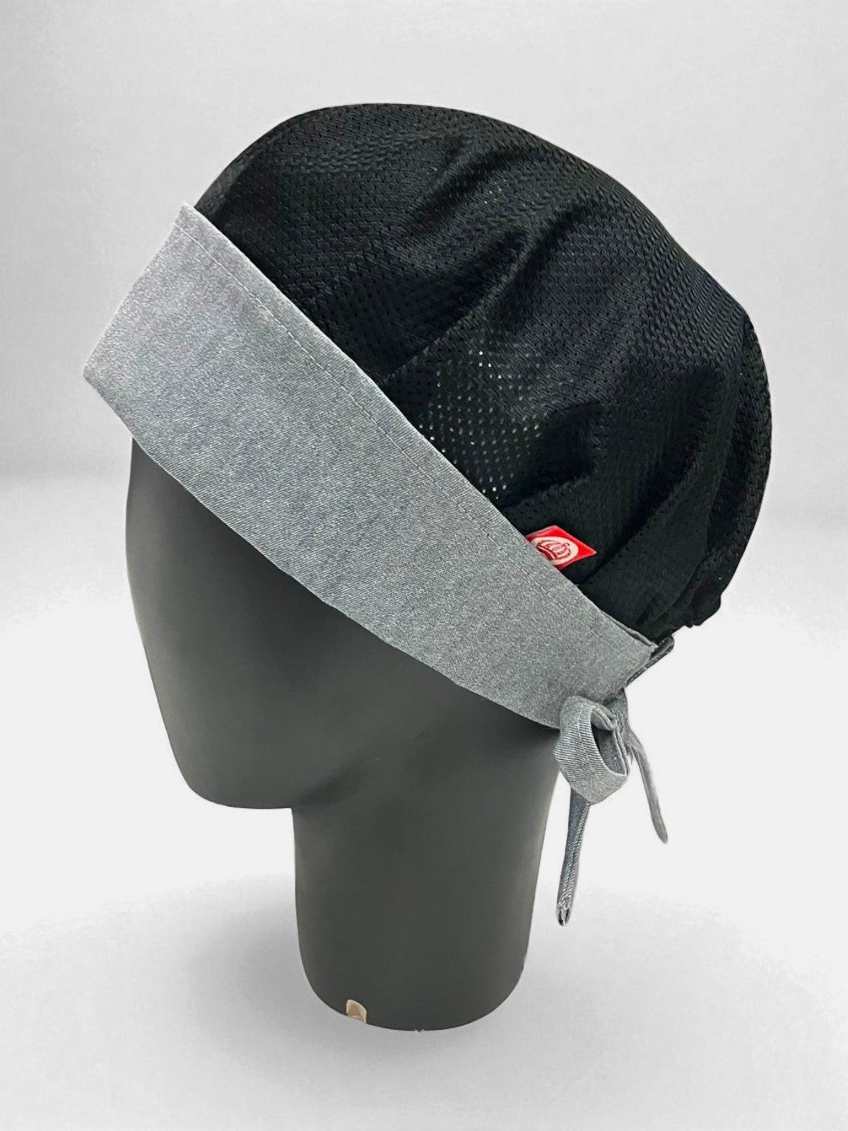 Gorro Magnolia con biarritz gris con malla negra