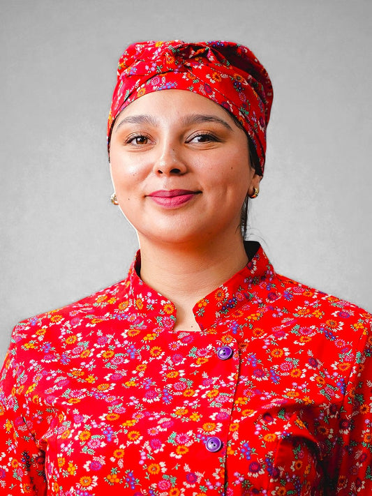 Gorro Sena Flores fondo rojo con morado E06