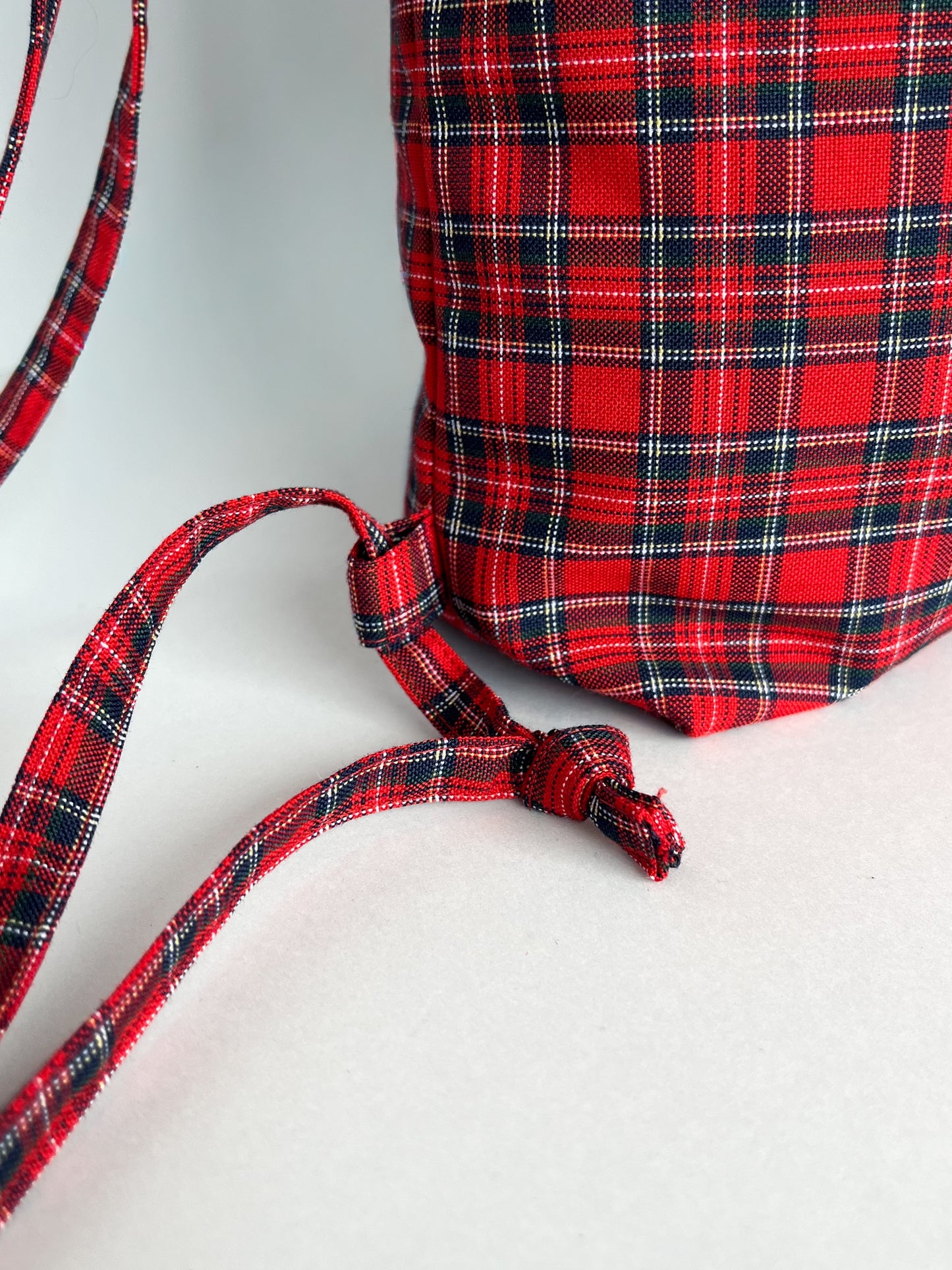 Bolso Mochila Sombra Punk – Edición Artesanal Julin Serra