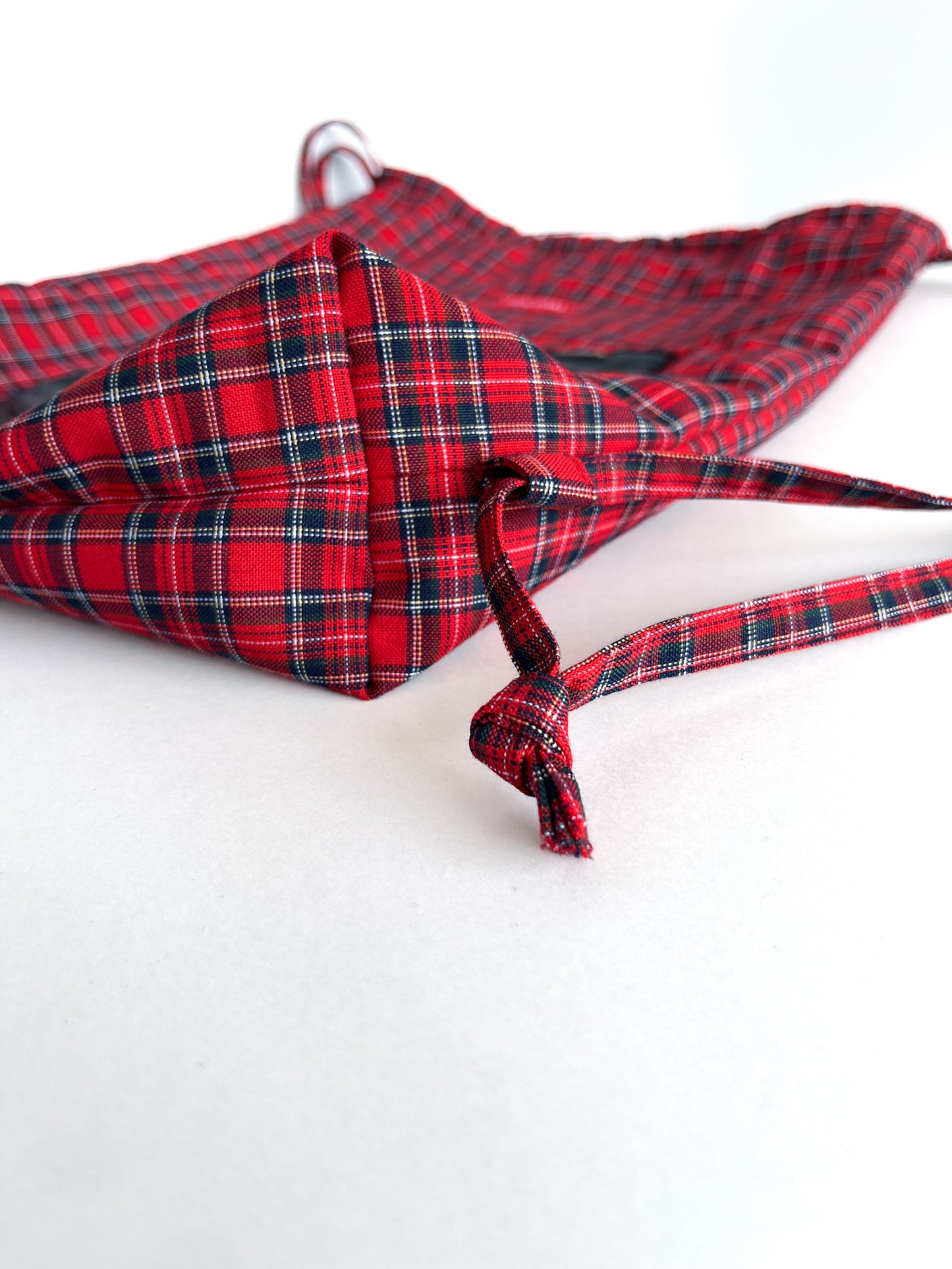 Bolso Mochila Sombra Punk – Edición Artesanal Julin Serra