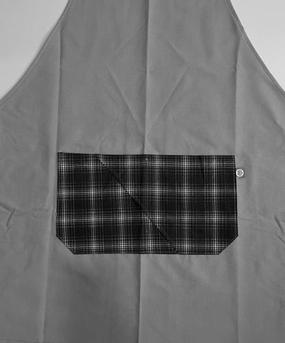 Pechera Carpintero unisex gris claro con bolsillo escocés