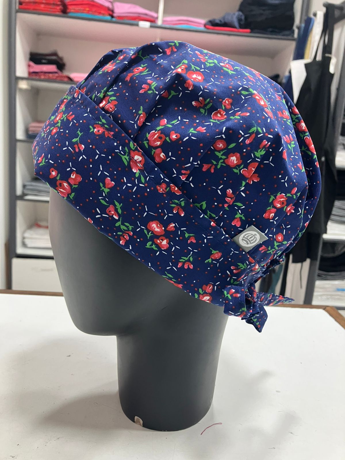 Gorro Magnolia estampado Flores con azul (E30)