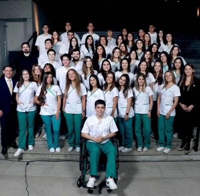 Convenio uniforme HOMBRE Odontología UDD (pregrado 2° a 6° año)