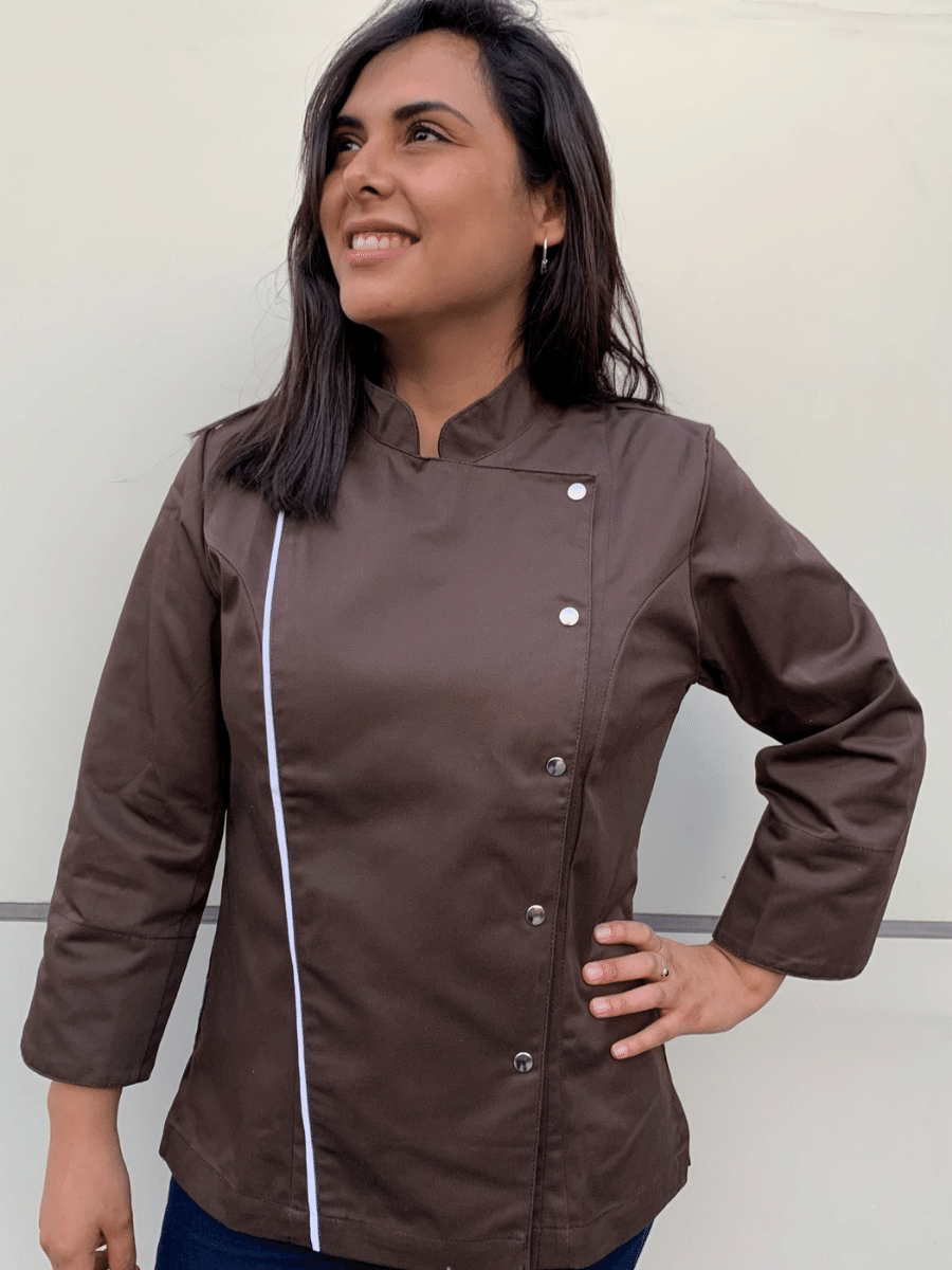 Chaqueta Chocolate Mujer con broches
